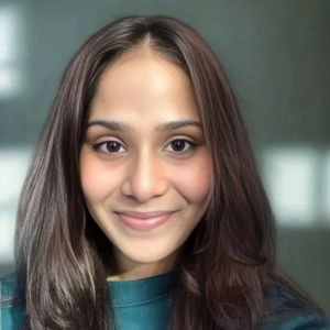 Meet the team, Arwa staff recruiter at Fox and cubs nanny and prestige staff agency in London and international